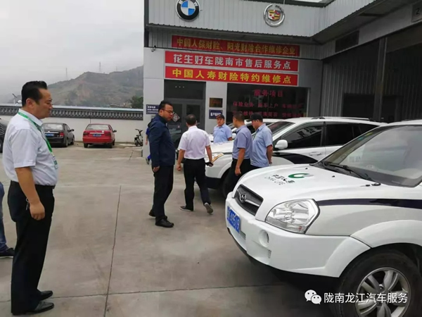 金錘鈑金，銀槍噴漆！龍江汽修值得信賴！