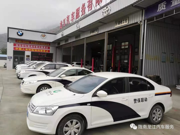 金錘鈑金，銀槍噴漆！龍江汽修值得信賴！
